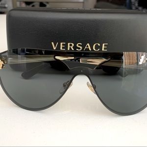 Vintage Versace Sunglasses in Pristine Condition
